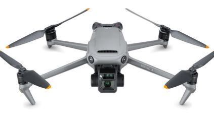 https://flybot.gr/wp-content/uploads/2022/07/MAVIC-3.jpg