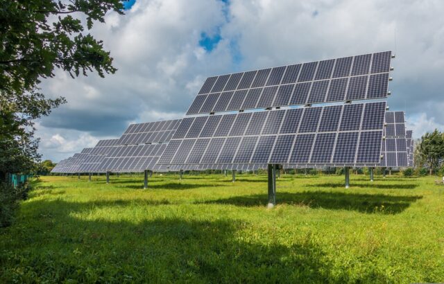 https://flybot.gr/wp-content/uploads/2022/09/photovoltaic-system-gb7478c288_1280-640x410-optimized.jpg
